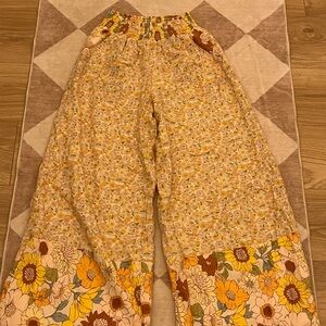 American Eagle-Floral Wide-Leg Pants